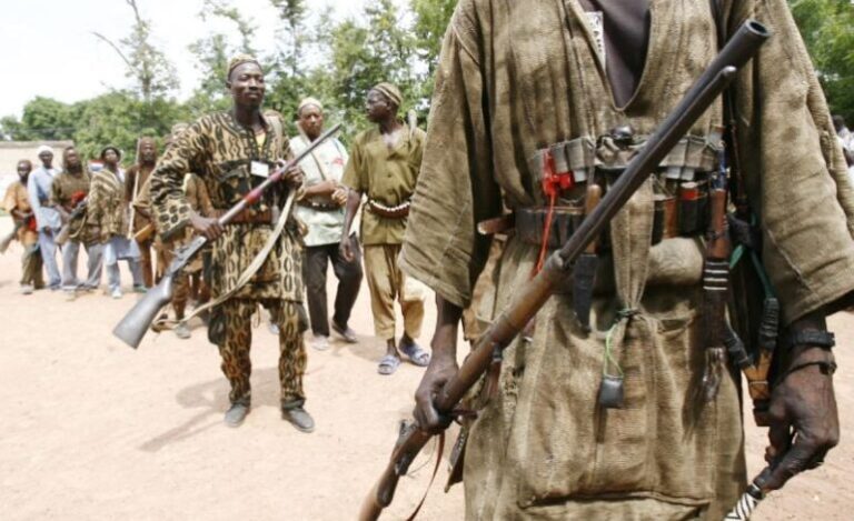 Again, FOUR HUNTERS FROM KANO ARRESTED WITH ARMS, AMMUNITION IN EDO