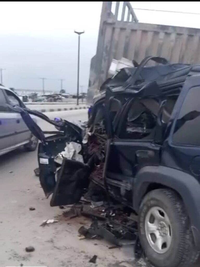 Five Dead, Five Rescued in Twin Crashes on Lekki-Epe Expressway