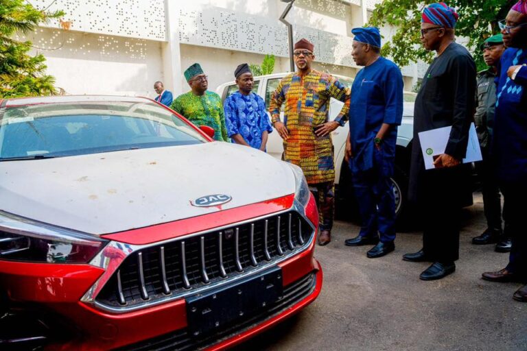 Abiodun Gifts Nigeria’s Best Primary School Teacher New Car